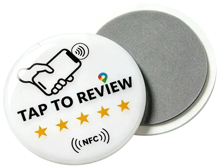 Sticker NFC redondo de Tap2Review con el texto Tap to Review y cinco estrellas, junto a su respaldo adhesivo